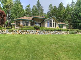 1562 Sleepy Hollow Loop, Grants Pass, OR 97527