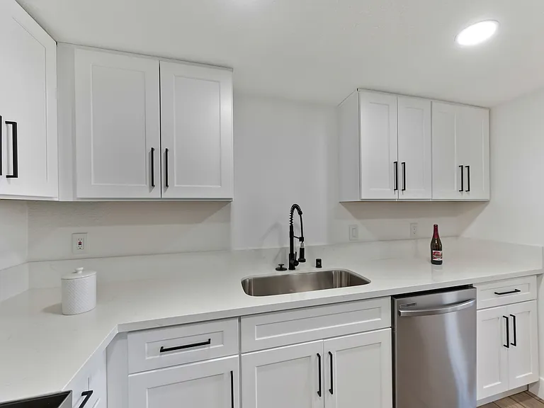 89 E Texas Ave #A — Photo 2