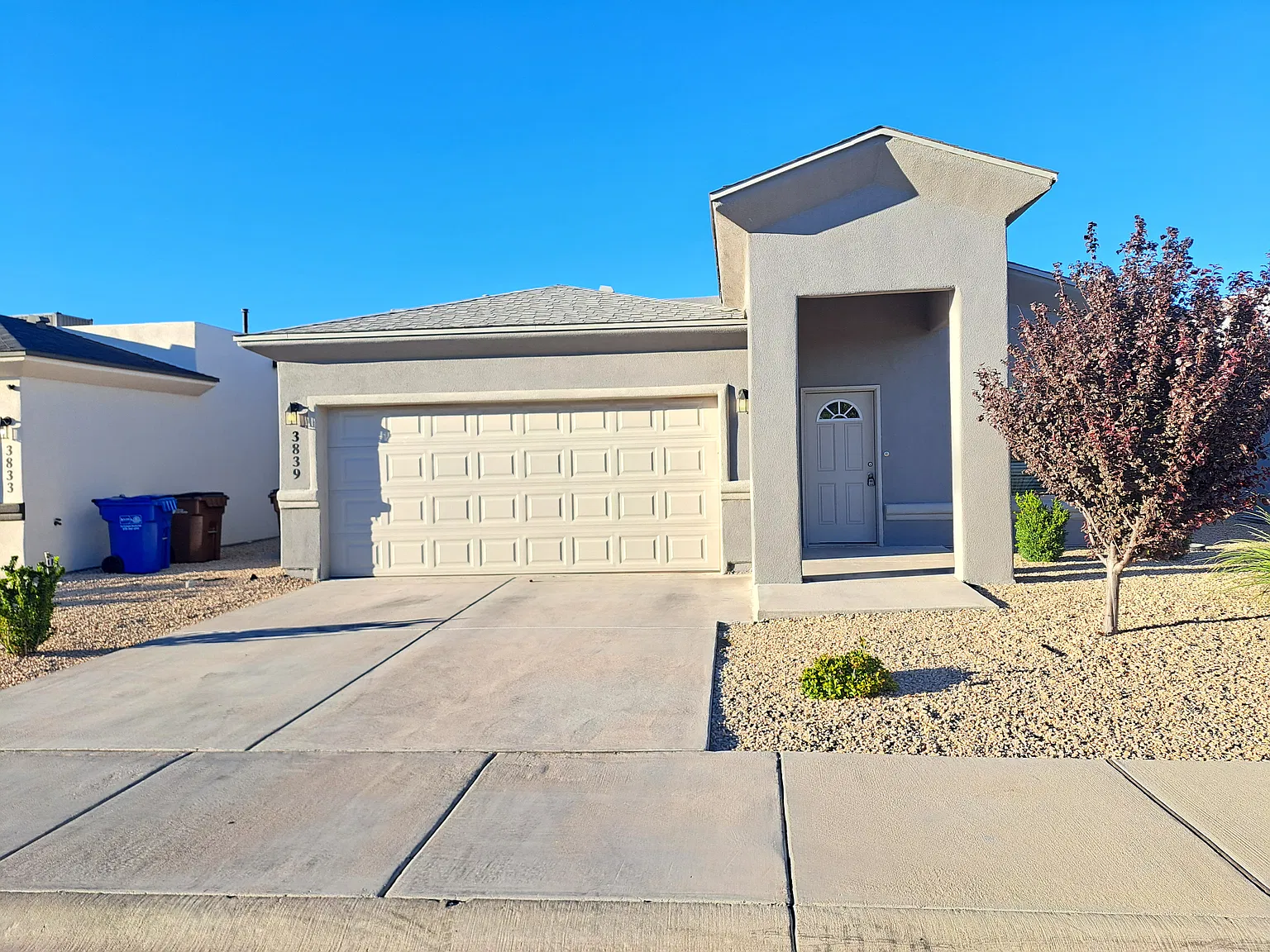 3 bed, 1621 sqft, $1,900 — Photo 1