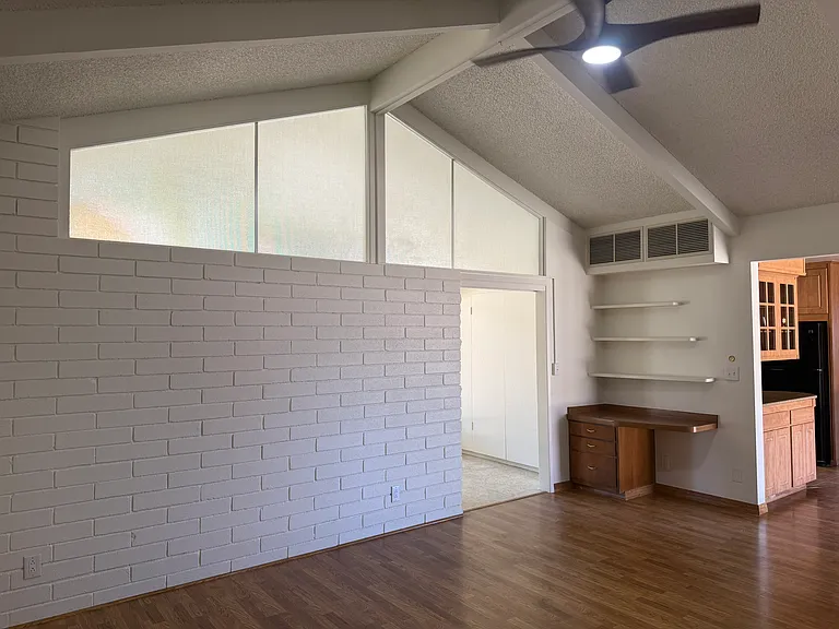 602 N B St — Photo 21