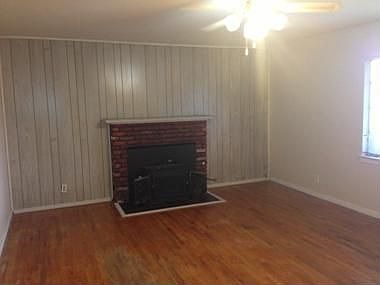 4th image of 4756 N Fruit Ave