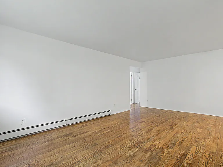 345 N Broadway #2A — Photo 4