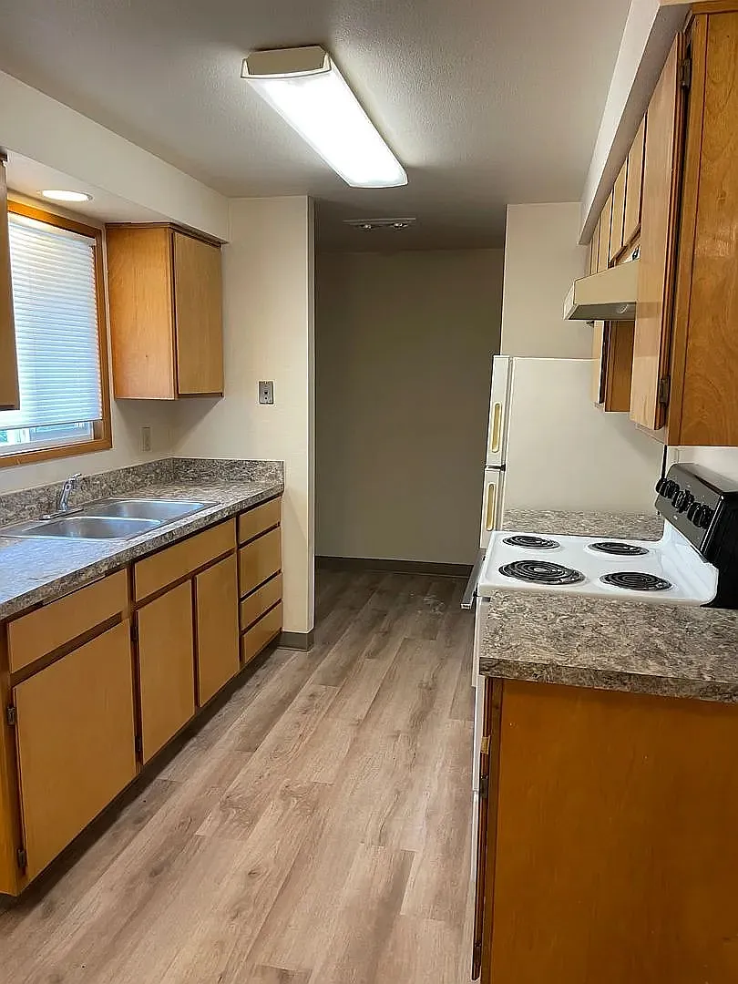 1 bed, 630 sqft, $1,350 — Photo 3