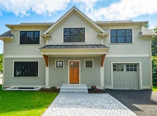 96 Pleasant St, Manchester, MA 01944