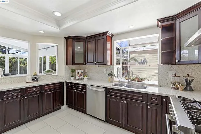 34561 Winslow Ter — Photo 32