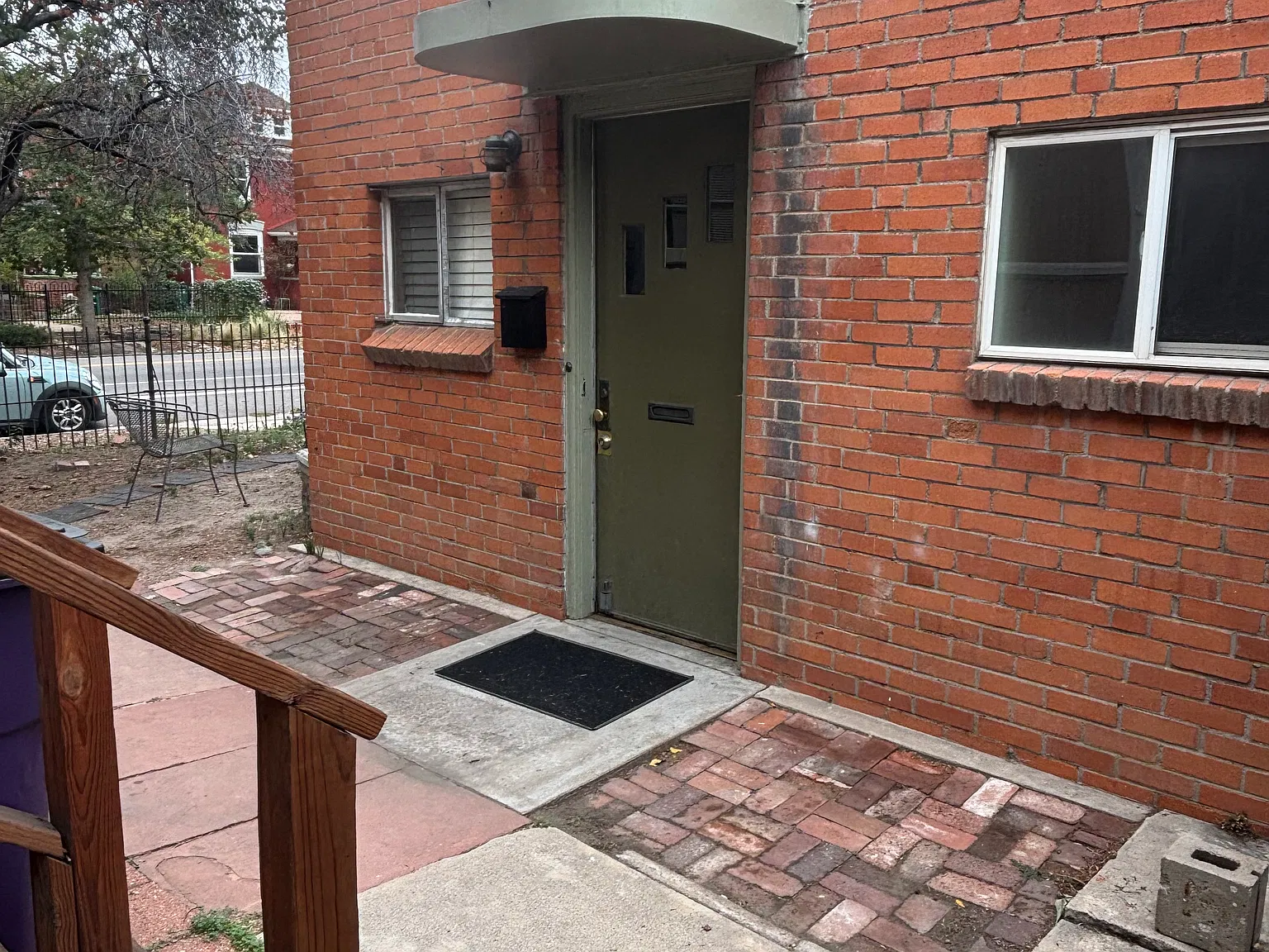 Studio, 400 sqft, $1,050 — Photo 3