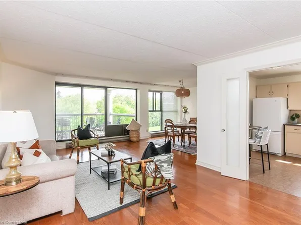 22 Marilyn Dr #508, Guelph, ON N1H 7T1