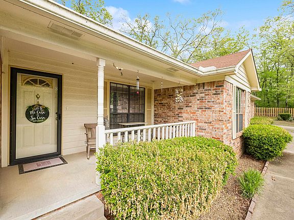 2nd image of 5909 Red Bud Ln