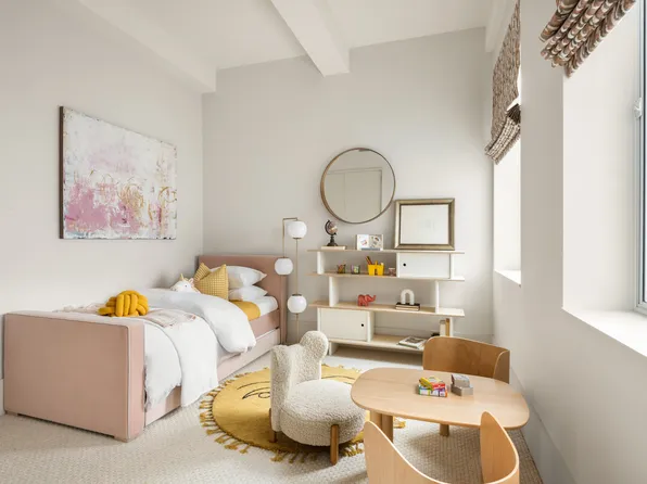 286 Spring Street image 11 of 12