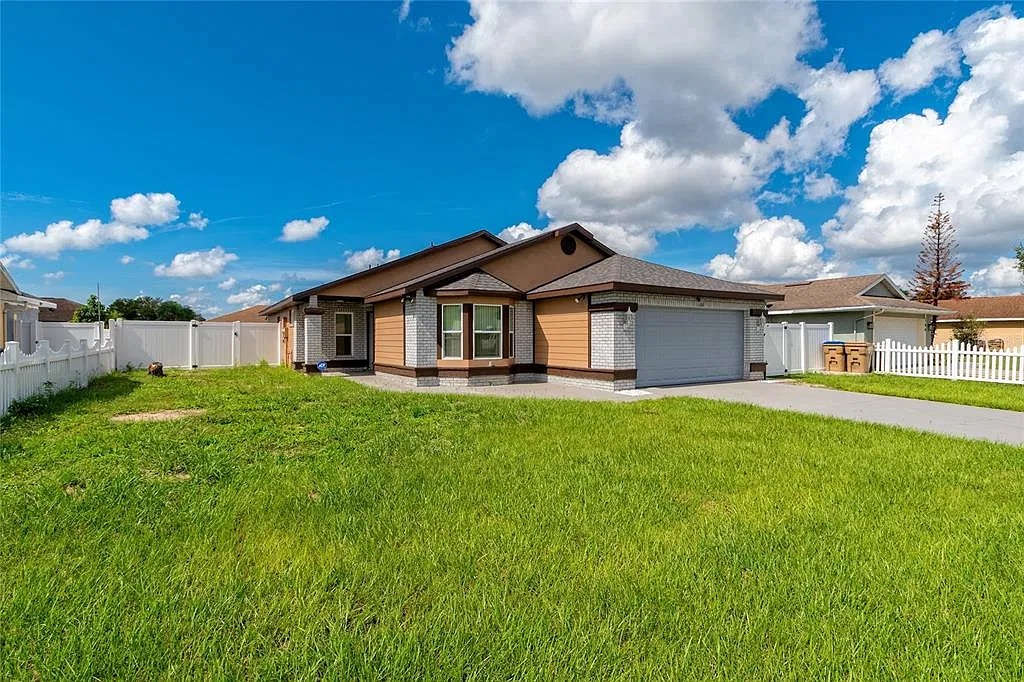 3 bed, 2.0 bath, 1462 sqft, $2,750 — Photo 3