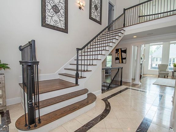 5th image of 4054 Lyon Blvd SW