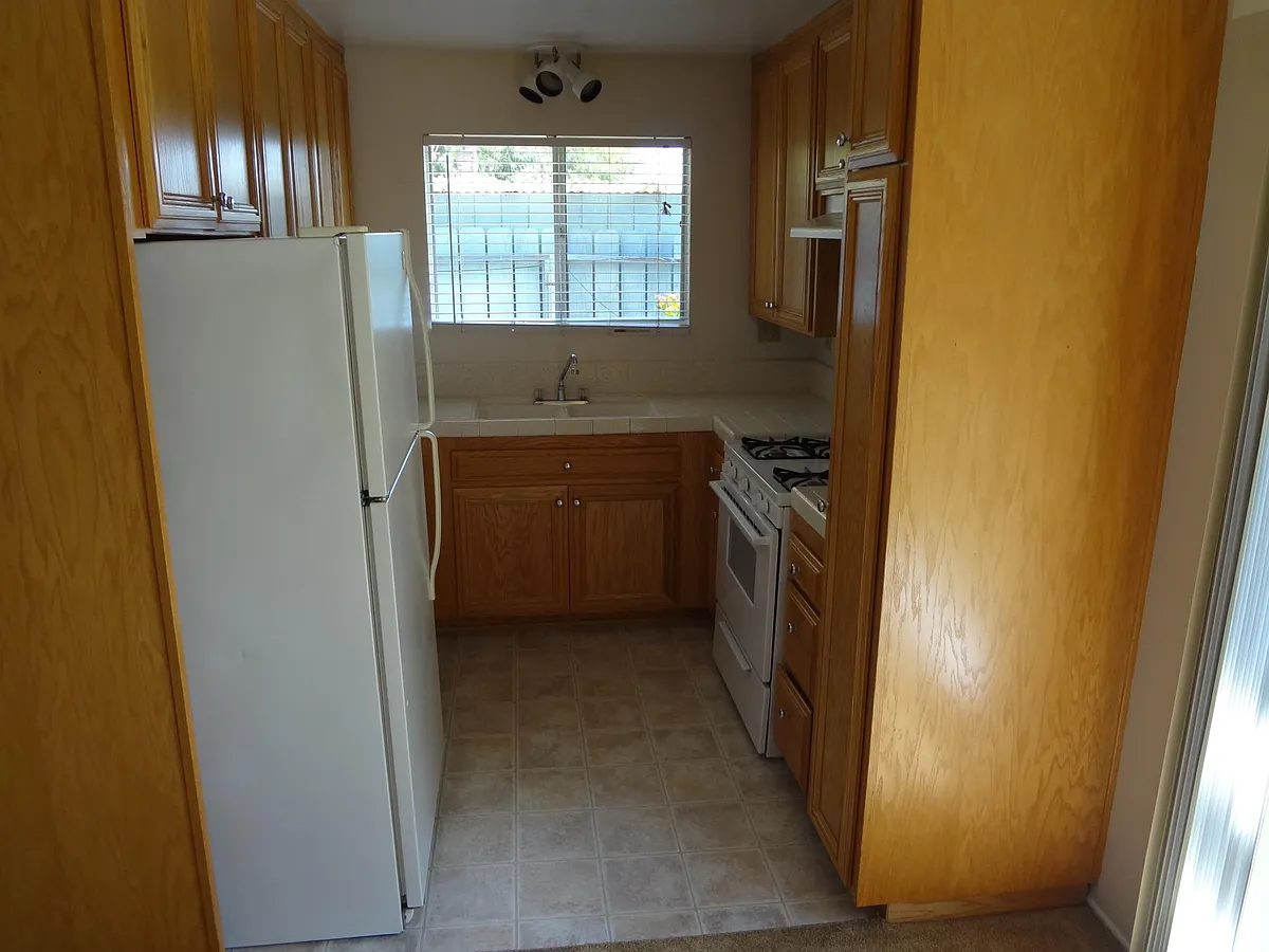 Building Photo - 2144 Balboa Ave #5