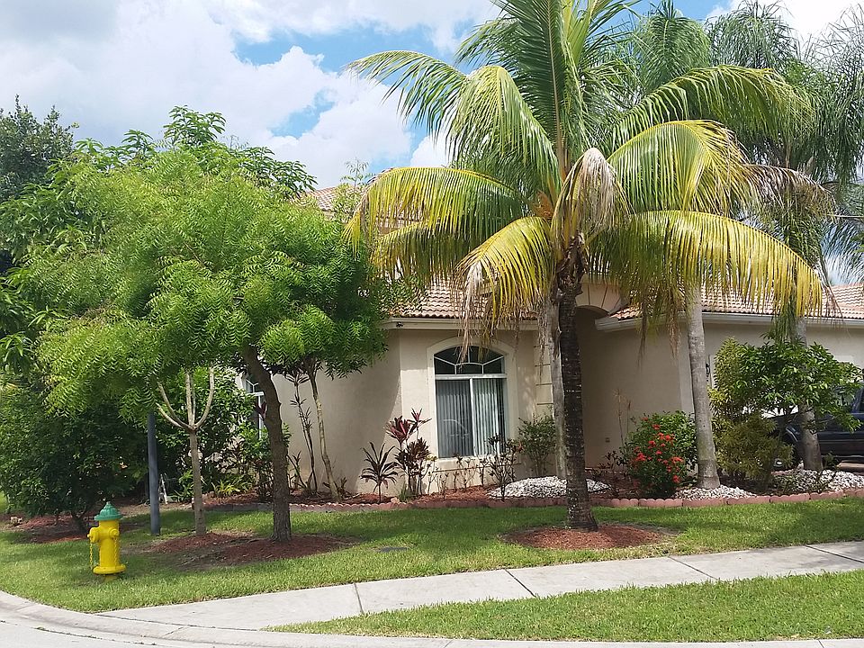 1st image of 4740 Long Key Ln
