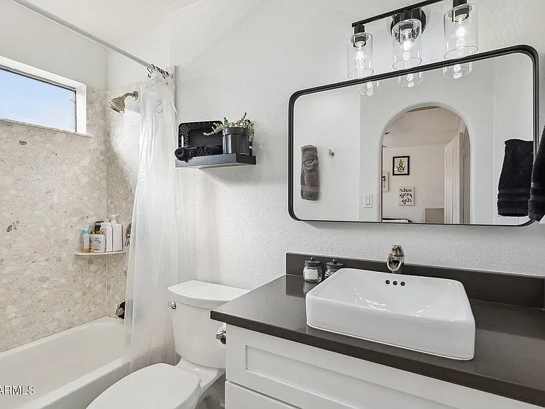 1025 E Highland Ave #6 — Photo 15