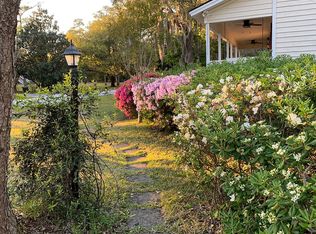 214 Debra Rd, Savannah, GA 31410