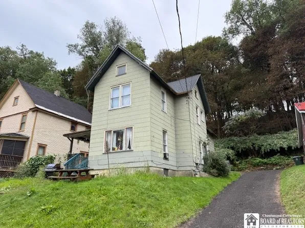 221 Steele St, Jamestown, NY 14701