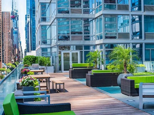 620 West 42nd Street image 8 of 12