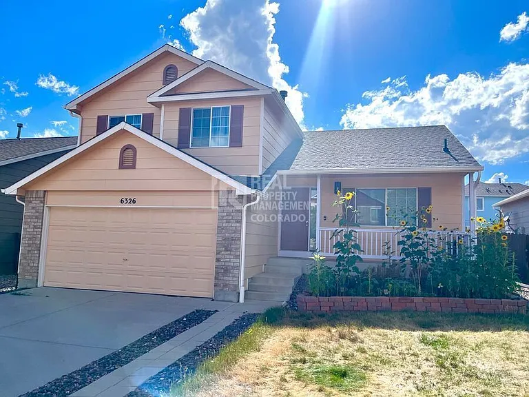 6326 Grand Mesa Dr — Photo 2