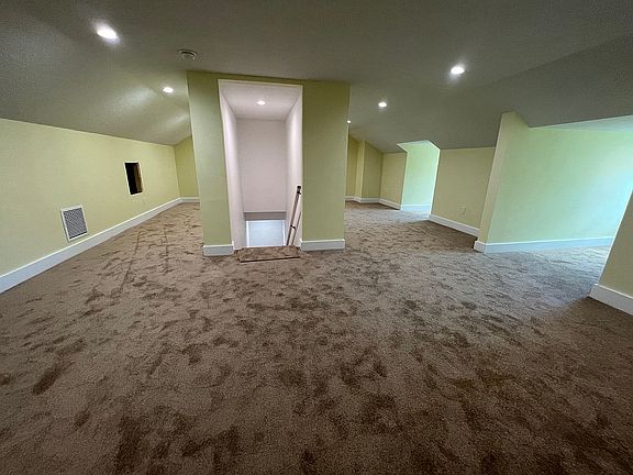 Garage upstairs