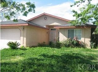 874 Euclid Dr, Hanford, CA 93230