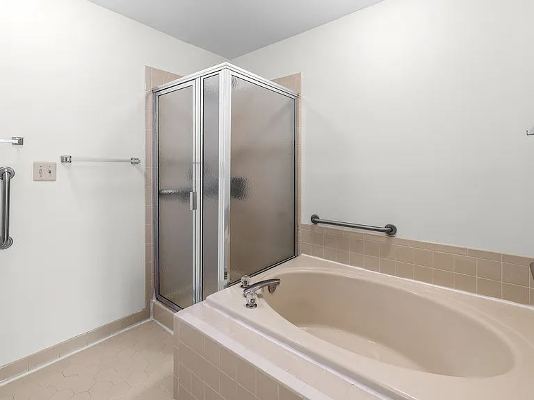 11318 Savannah Dr — Photo 19