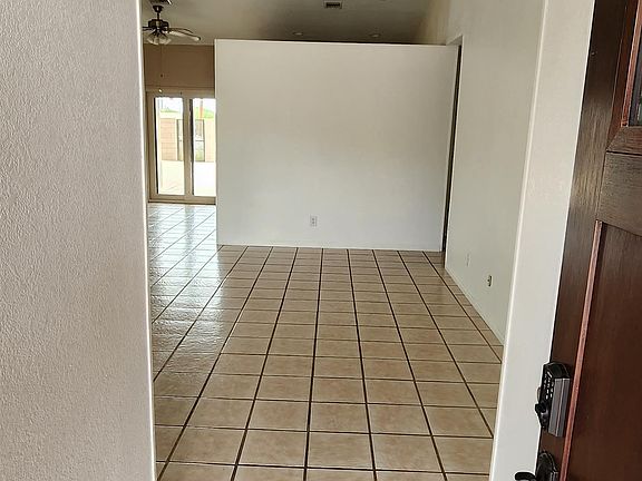 4th image of 4139 W Melinda Ln