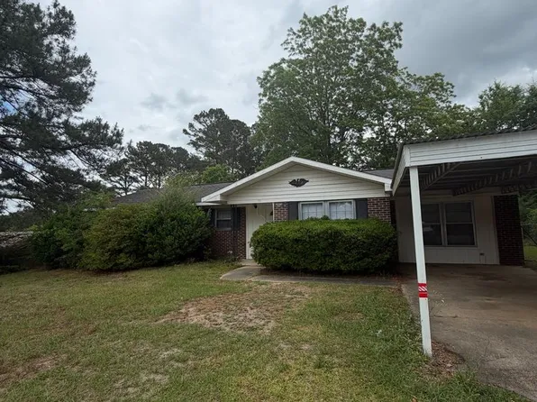 114 Fairview Ln, Daleville, AL 36322
