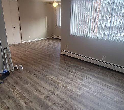 5th image of 405 River St S #21