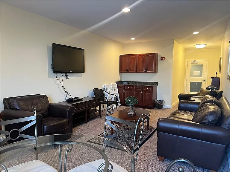 333 Atwells Ave #208 — Photo 18