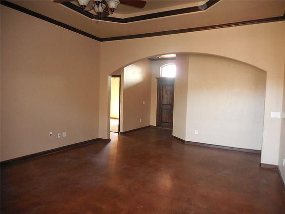 2nd image of 8605 NW 114th St