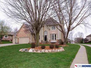 15006 Miami Cir, Omaha, NE 68116