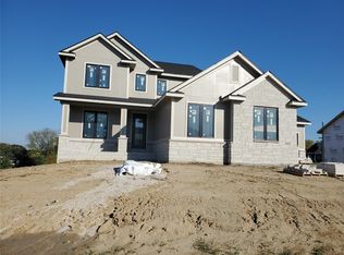 4707 161st Ct, Urbandale, IA 50323