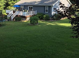 422 Grover Ln, Lusby, MD 20657