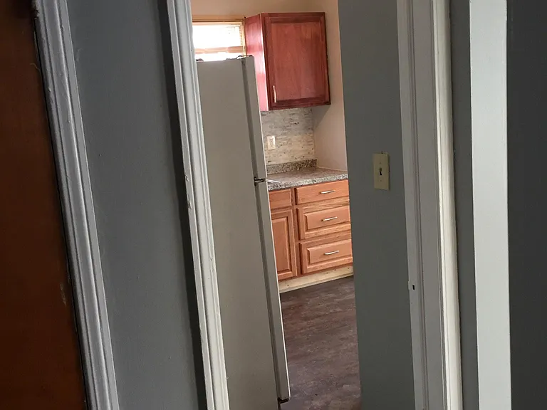 8046 Greenlawn St — Photo 6