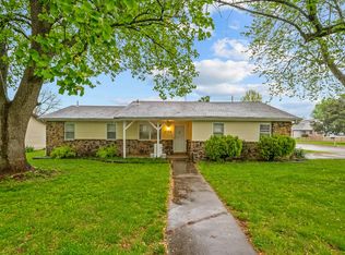 2740 S Grant Ave, Springfield, MO 65807