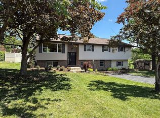 327 Baltzer Ave, Bernville, PA 19506