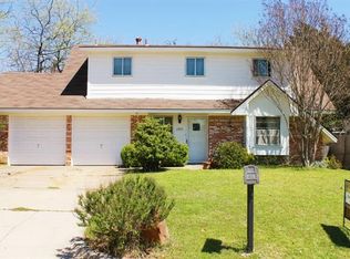 1203 Cozby St S, Benbrook, TX 76126