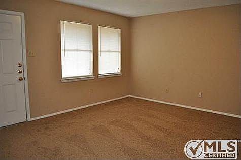 5th image of 1410 La Fonda Dr
