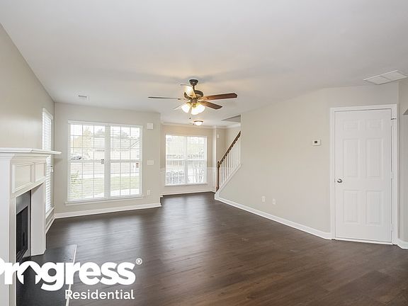 2nd image of 711 Denise Ct