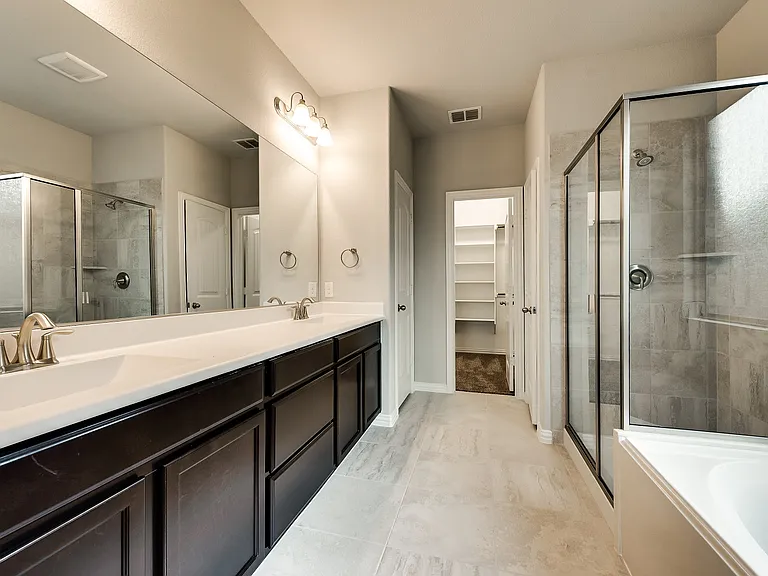 15925 Holly Crk — Photo 18