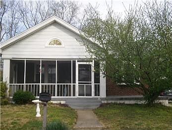 WONDERFUL SCREENED IN PORCH