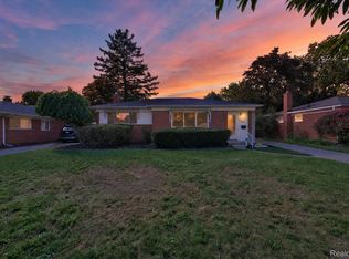 14147 Arcola St, Livonia, MI 48154
