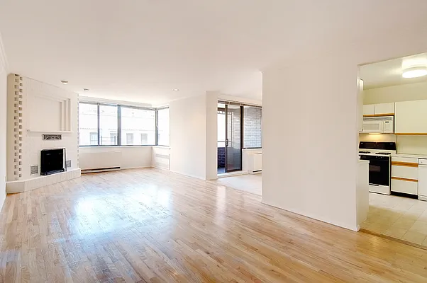 Rented by City Connections Realty | media 20