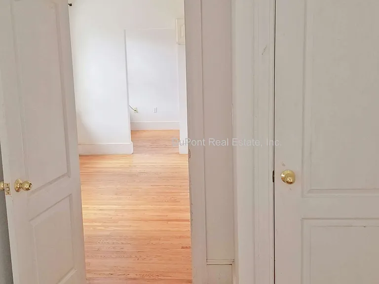 321 Hanover St #6 — Photo 12