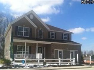 9760 Evan Miller Trl, Olmsted Falls, OH 44138