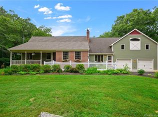163 Gifford Ln, Bozrah, CT 06334