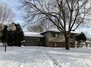 2825 Neptune Ct, Eau Claire, WI 54703