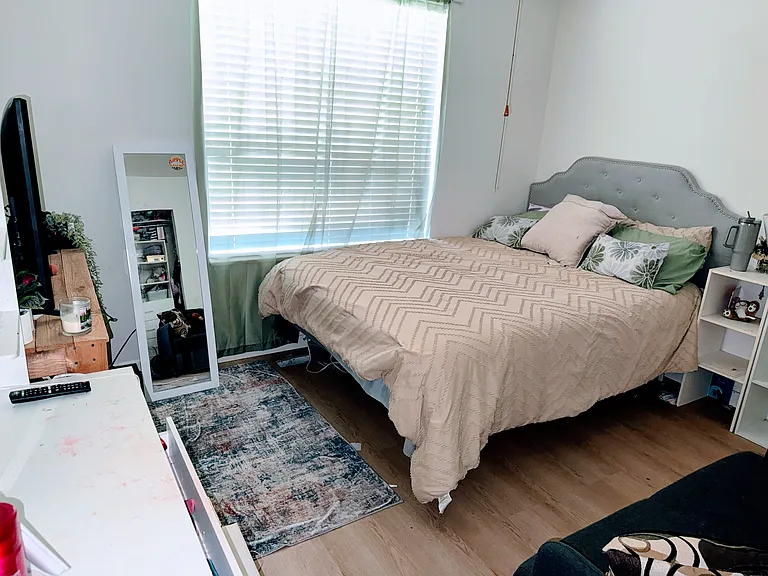 574 Eastpointe Cir — Photo 6