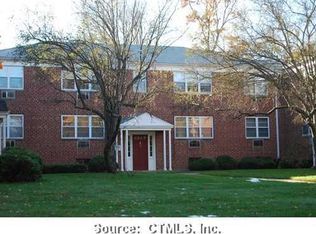 43 Sky View Dr APT 2, West Hartford, CT 06117