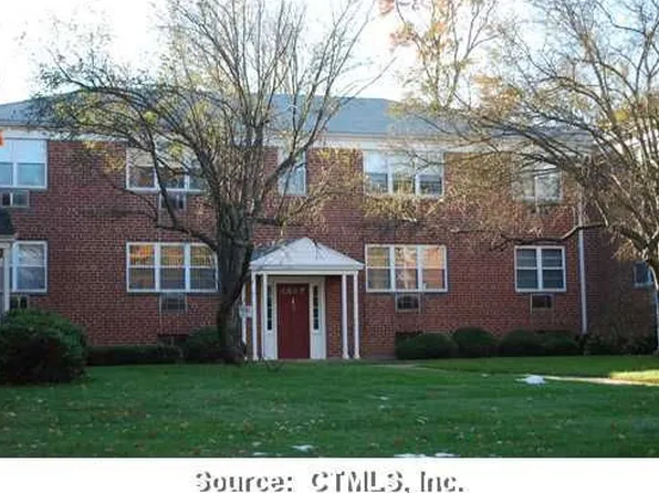 43 Sky View Dr APT 2, West Hartford, CT 06117